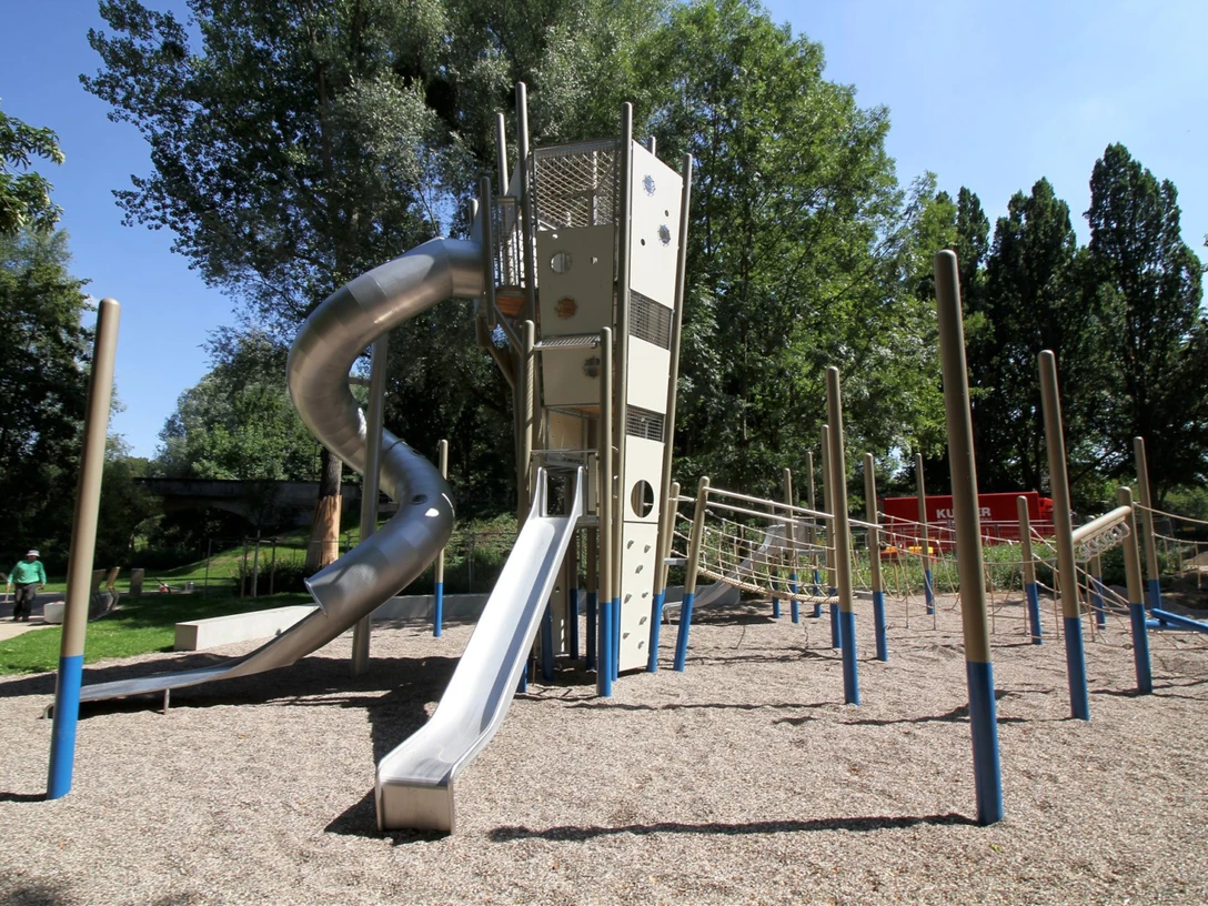 Abenteuerspielplatz Insel Grafenwerth