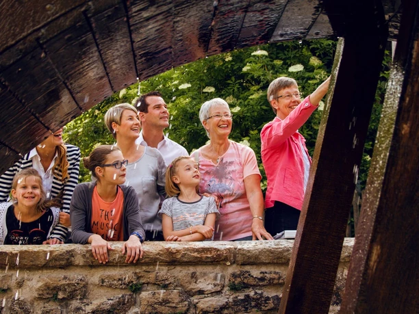 Stadtführung entlang des Mühlenrads in Bad Driburg.