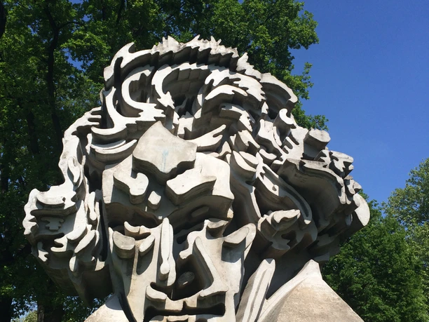 Beethon - Beethovendenkmal in Bonn