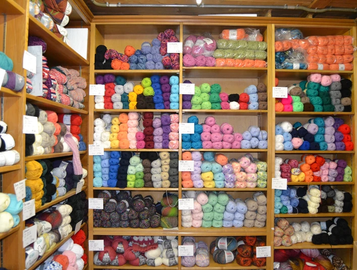 „Ja-Woll“ Wolle und Allerlei „Ja-Woll“ Wolle und Allerlei