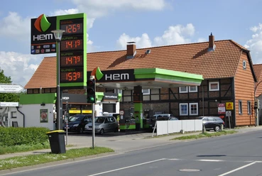 HEM Tankstelle HEM Tankstelle Außenansicht