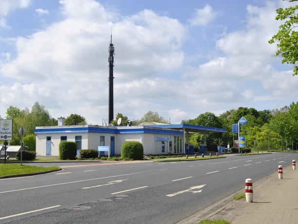 ARAL Tankstelle Außenansicht ortseinwärts