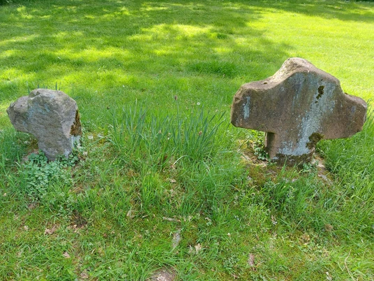 Ahlder Kreuzsteine
