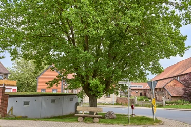 Rastplatz Hedeper Ortsmitte Rastplatz Hedeper Ortsmitte