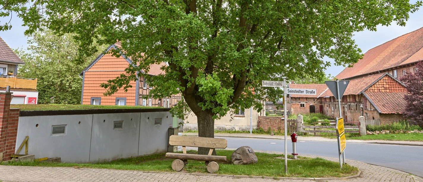 Rastplatz Hedeper Ortsmitte Rastplatz Hedeper Ortsmitte