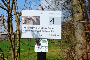 Zugangsschild Station 4 Geopfad Salzgitter-Bad
