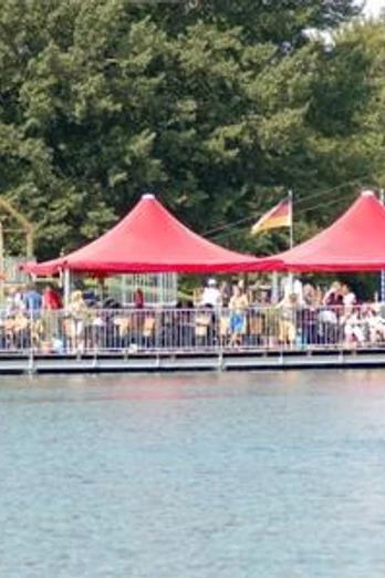 Sonnendeck der Wasserskiseilbahn Salzgitter