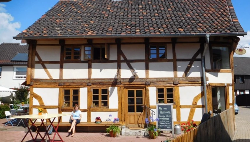 Hausansicht des Dorfcafés Alt Bleckenstedt in Salzgitter