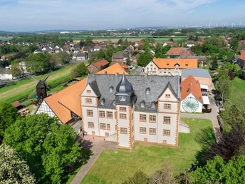 Luftaufnahme vom Städtischen Museum Schloss Salder
