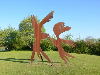 Kunstwerk Skultpur "Der Kuss" von Menashe Kadishman in Salzgitter-Bad