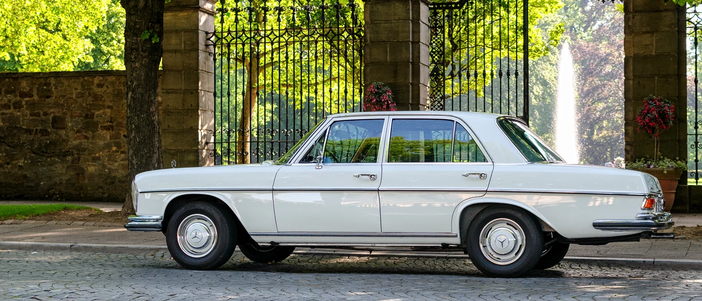 Knüllwald_Hotel Sonneck_Oldtimer.jpg