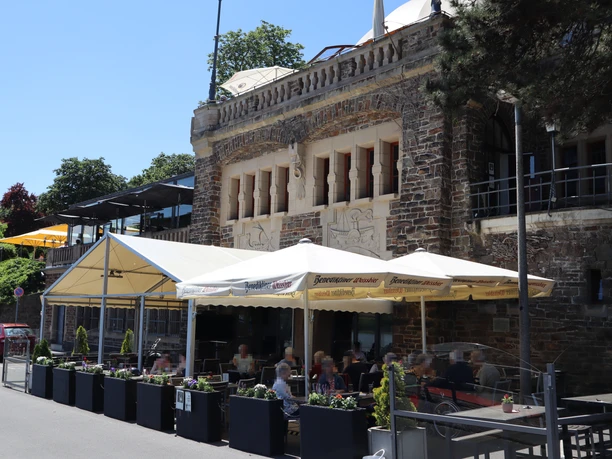 Bastei binary comment