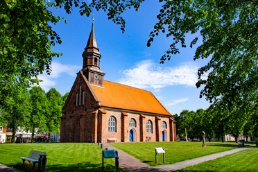 Brunsbüttel-Ort, Jakobuskirche