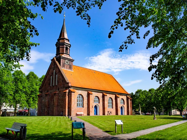 Brunsbüttel-Ort, Jakobuskirche