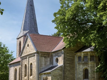 Evangelische Apostelkirche Groß Winnigstedt Evangelische Apostelkirche Groß Winnigstedt