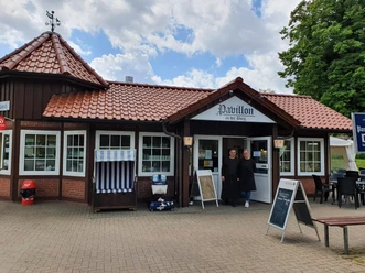 Pavillon Außenansicht.jpeg