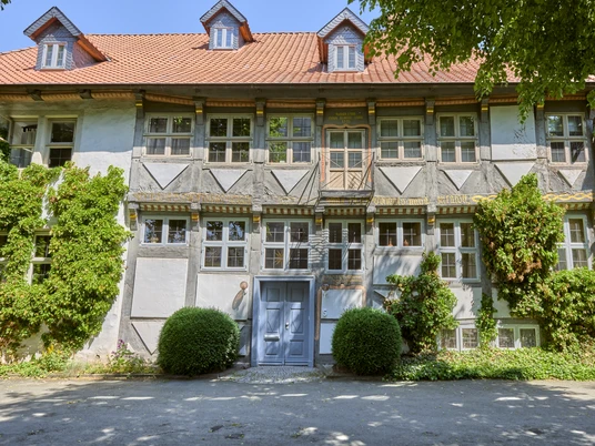Fachwerkhaus an der Kirche in Schöppenstedt Fachwerkhaus an der Kirche in Schöppenstedt