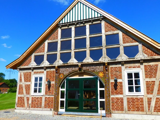 Gebäude an der Windmühle Exter