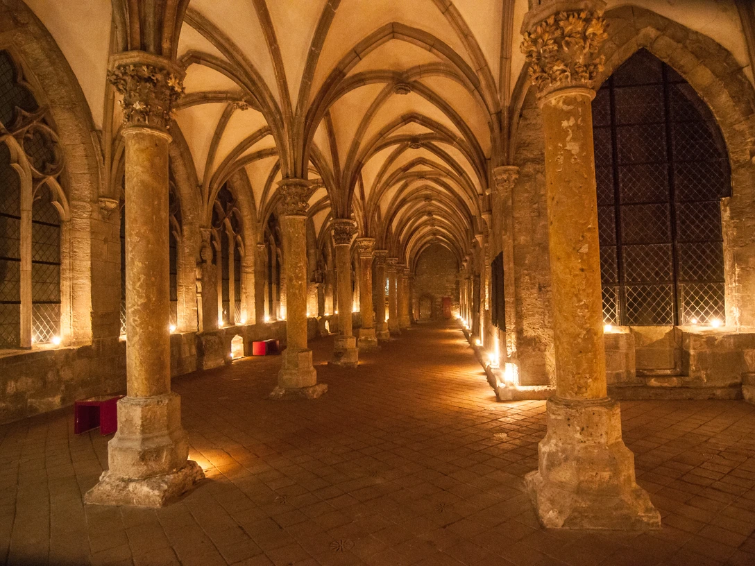 Führung im Kerzenschein