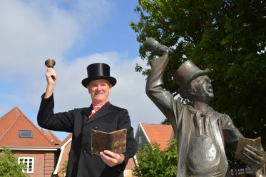 Der Utröper - als Bronze und in echt
