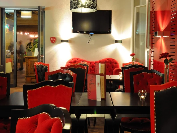 hotel-krebs-restaurant-bar-ambiente.jpg