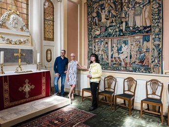Führung durch das Heidekloster Medingen Führung durch das Heidekloster MedingenGuided tour of the Medingen heath monasteryGuidet tur i Medingen hede klosterRondleiding door het heideklooster van Medingen