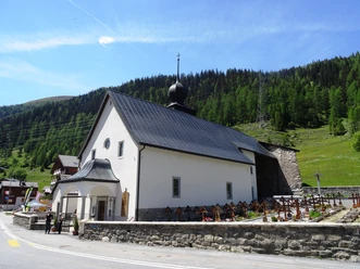 Pfarrkirche Hl. Kireuz Pfarrkirche Hl. Kireuz
