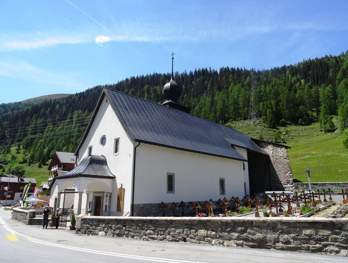 Pfarrkirche Hl. Kireuz Pfarrkirche Hl. Kireuz