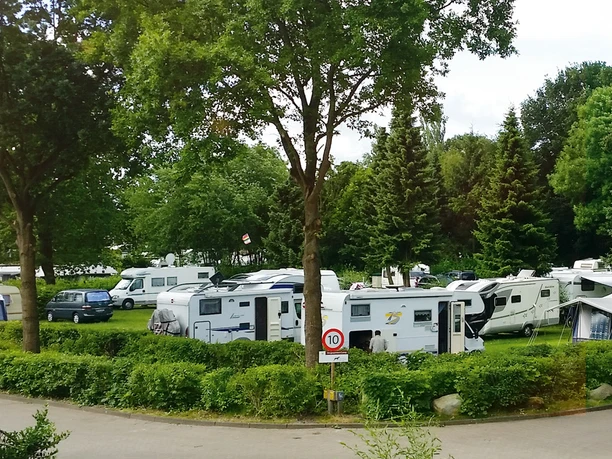 Campingplatz Regenbogen.jpg