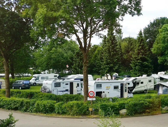 Campingplatz Regenbogen.jpg