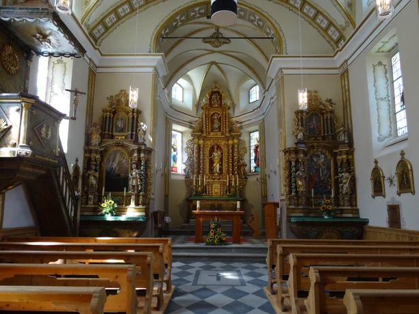 Pfarrkirche Maria Hilfe den Christen Pfarrkirche Maria Hilfe den Christen