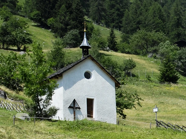 Hl. Kreuz Kapelle Gadmen