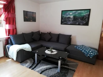 Fewo Steinmann-Wohnzimmer.jpg Wohnzimmer mit Ecksofa