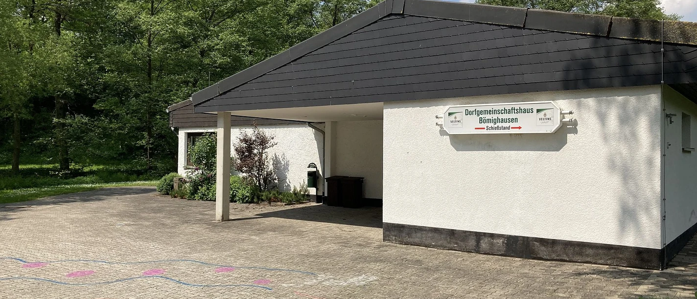 wanderparkplatz-boemighausen-dorfgemeinschaftshaus.jpg