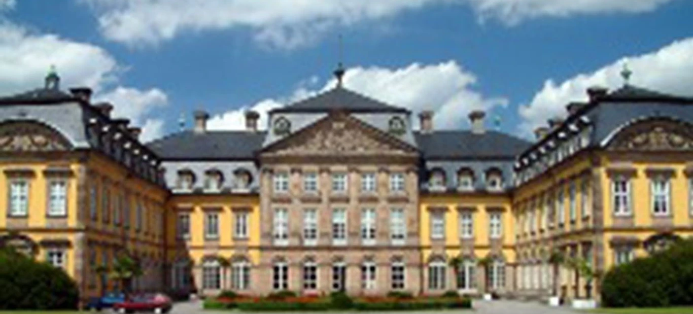 Ausstellung im Schloss.JPG