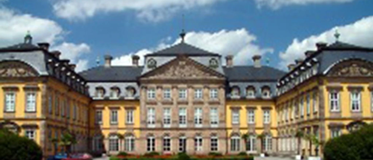 Ausstellung im Schloss.JPG