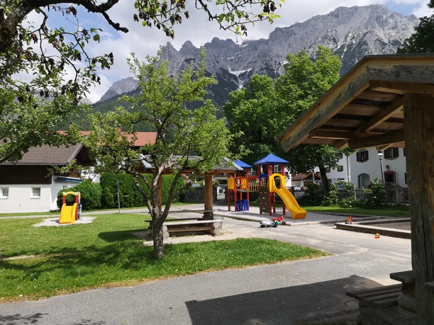 Spielplatz am Bürgerhaus in Mittenwald