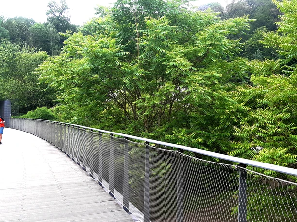 Brücke über den Grünen Zoo Wuppertal Brücke über den Grünen Zoo Wuppertal