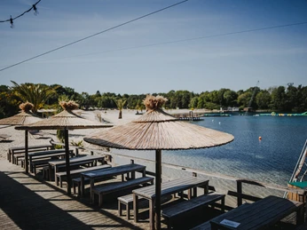 21-07-06 Beachclub Nethen.jpg