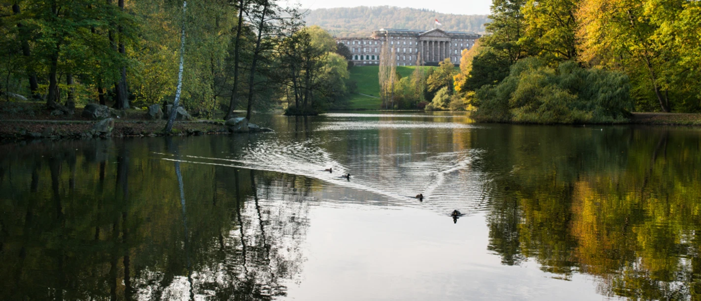 Kassel Schloss Wilhelmshoehe mit Lac