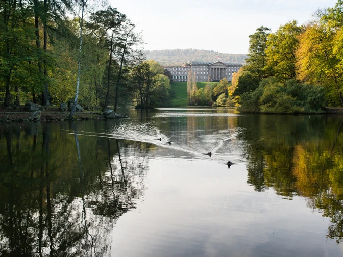 Kassel Schloss Wilhelmshoehe mit Lac
