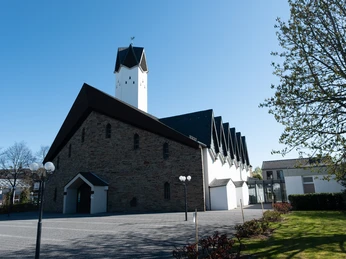 Kirche St. Katharina 2021 Frühling Swisttal