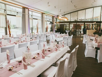 Ideal für Feierlichkeiten_(c) Café Aufwind, Göbel Hotels.jpg