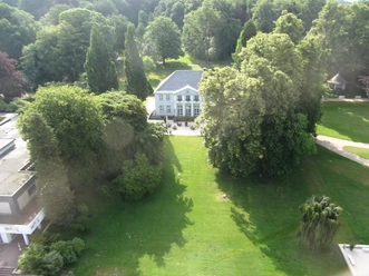 Schloesschenwiese im Kurpark Bad Nenndorf