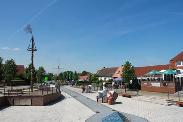 Nordseeurlaub am alten Hafen Dornumersiel