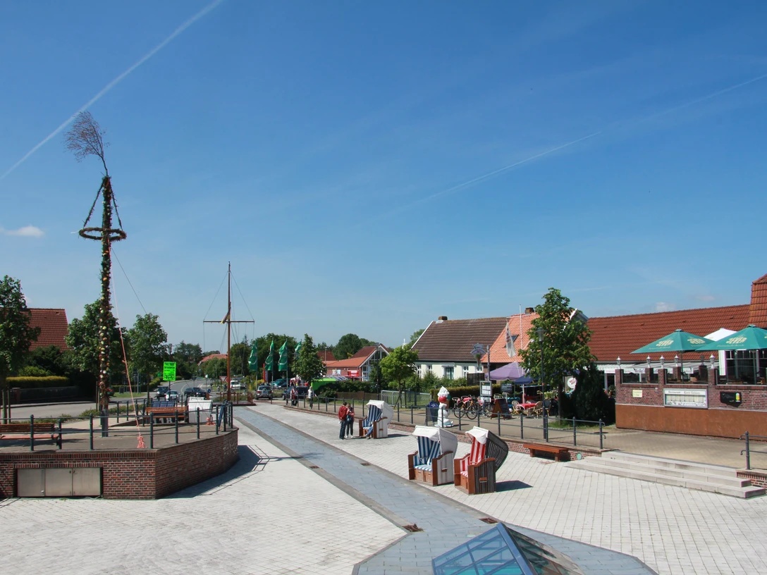 Nordseeurlaub am alten Hafen Dornumersiel