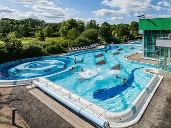 Außenbecken der Jod-Sole-Therme