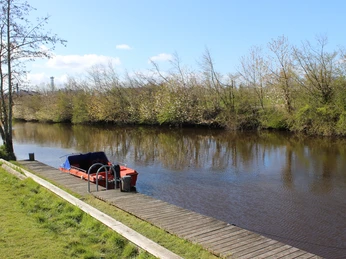 Boots- und Kanu-Anleger Am Medembogen Neuenkirchen