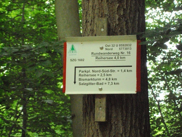 Salzgitter, Hinweisschild Wanderweg Nr. 16