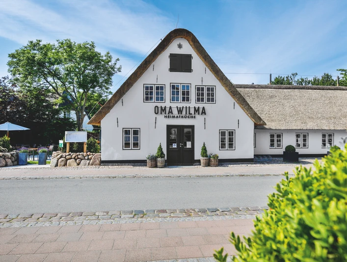 Oma Wilma Aussenaufnahme Oma Wilma Aussenaufnahme